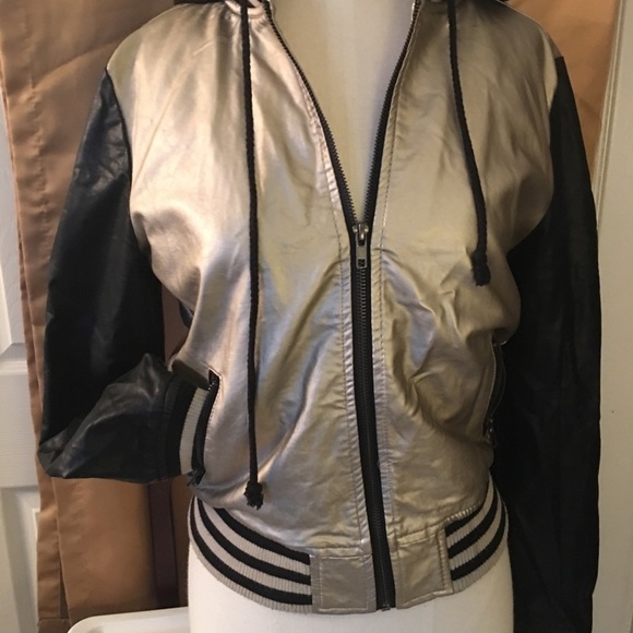 FOREVER 21 BOMBER JACKET - Picture 2 of 7